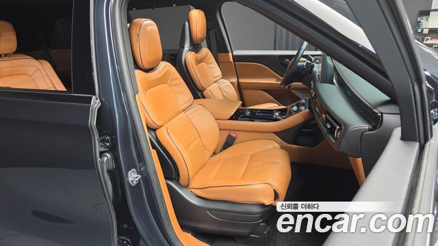Lincoln Aviator 2021 — photo 12