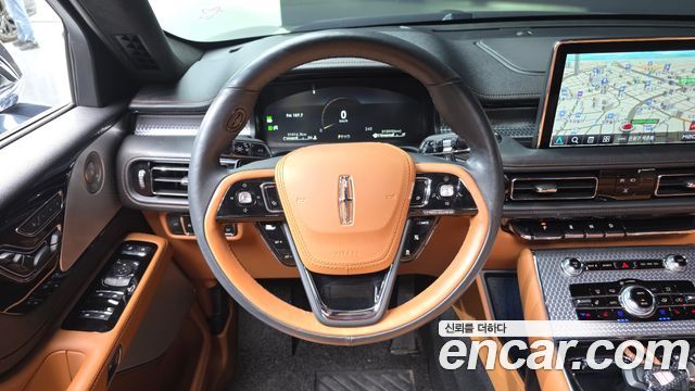 Lincoln Aviator 2021 — photo 13