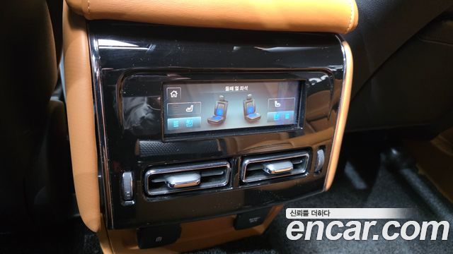 Lincoln Aviator 2021 — photo 18