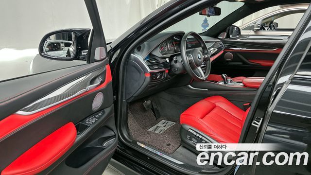 BMW X6M 2018 — photo 10