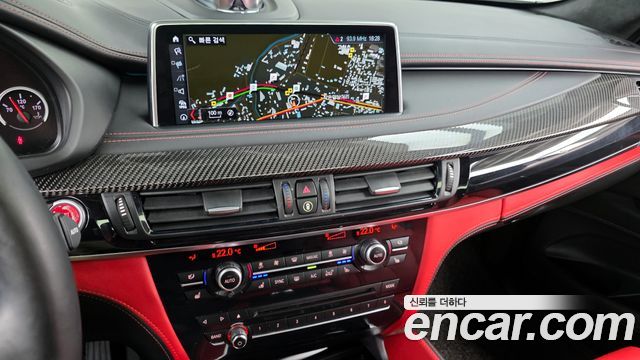 BMW X6M 2018 — photo 14