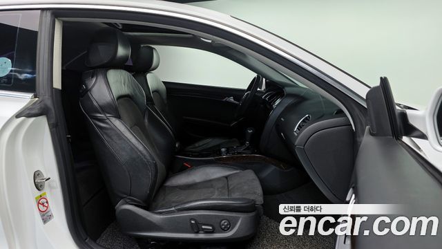 Audi A5 2010 — photo 10