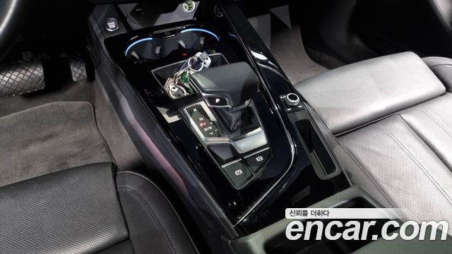 Audi A5 2021 — photo 9