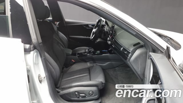 Audi A5 2021 — photo 11