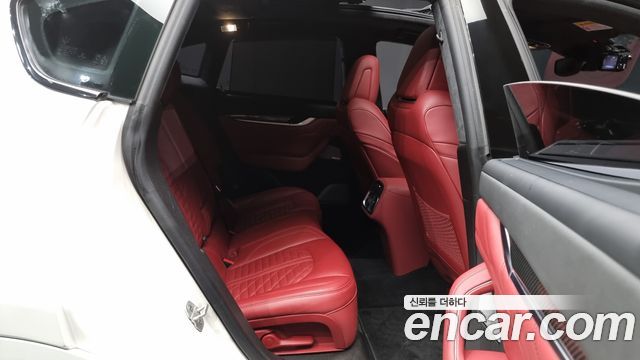Maserati Levante 2019 — photo 12
