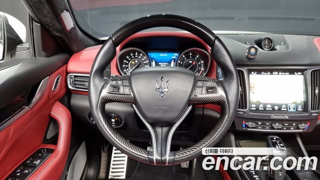 Maserati Levante 2019 — photo 13