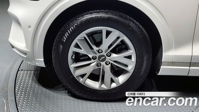 Genesis GV70 2024 — photo 5