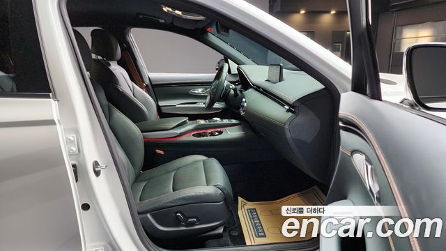 Genesis GV70 2024 — photo 10