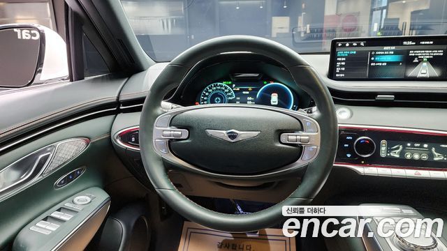 Genesis GV70 2024 — photo 14