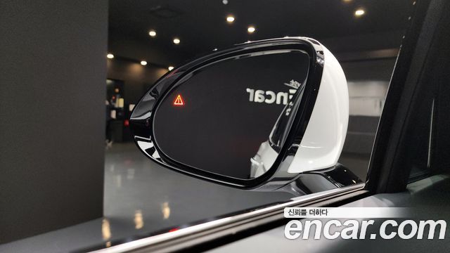 Genesis GV70 2024 — photo 17