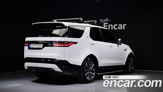 Land Rover Discovery 2022 — photo 2