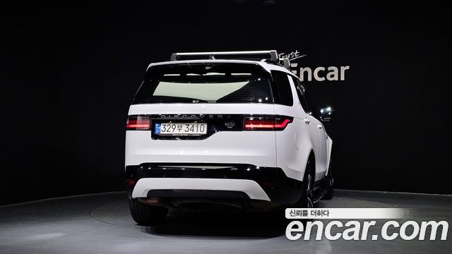 Land Rover Discovery 2022 — photo 4