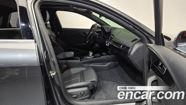 Audi A4 2022 — photo 11
