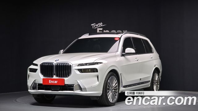 BMW X7 2025 — photo 1