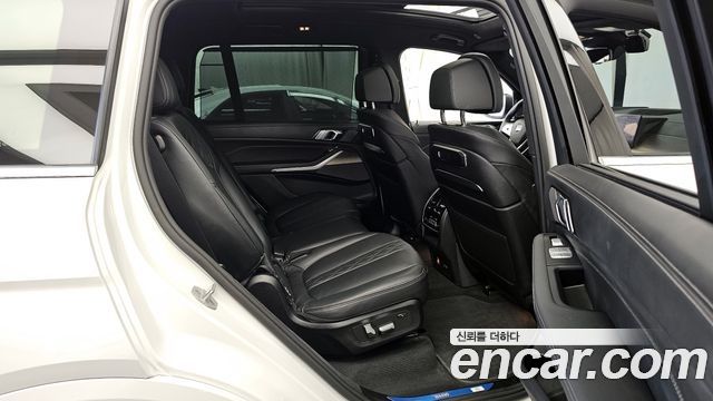 BMW X7 2025 — photo 12