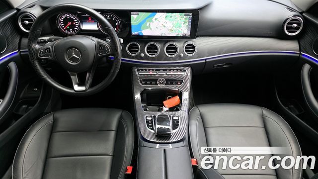 Mercedes-Benz E-Class 2018 — photo 7