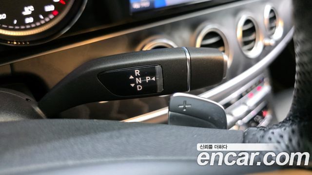 Mercedes-Benz E-Class 2018 — photo 9