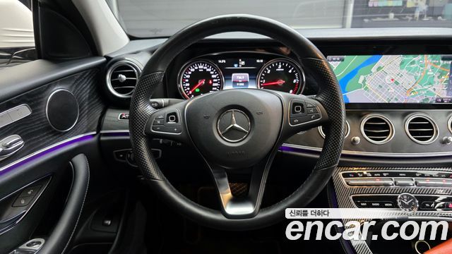 Mercedes-Benz E-Class 2018 — photo 13