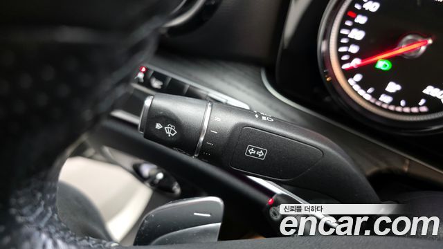 Mercedes-Benz E-Class 2018 — photo 14