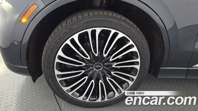 Lincoln Aviator 2022 — photo 5
