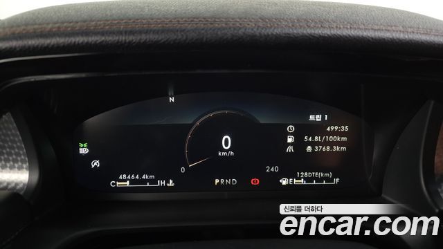Lincoln Aviator 2022 — photo 8