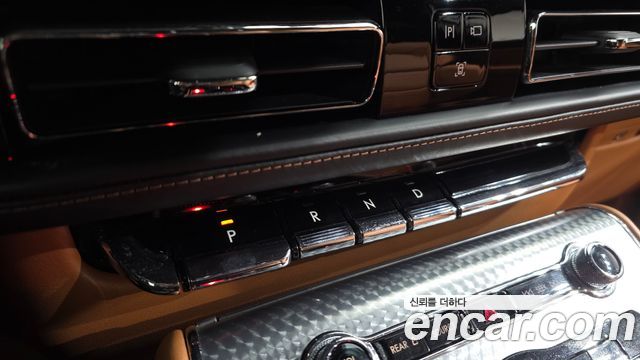 Lincoln Aviator 2022 — photo 9