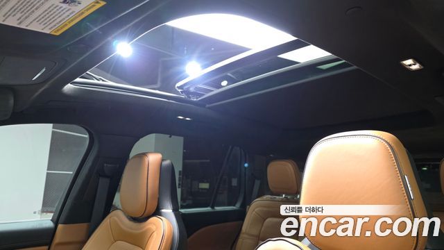 Lincoln Aviator 2022 — photo 18