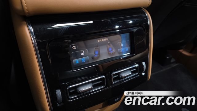 Lincoln Aviator 2022 — photo 19
