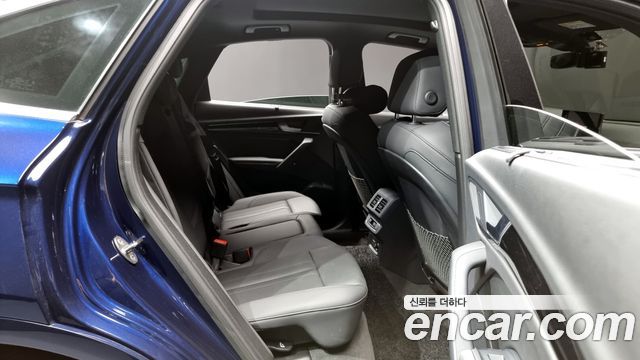 Audi Q5 2022 — photo 12