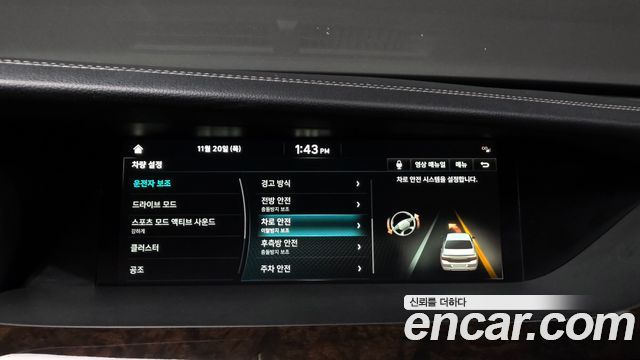 Genesis G90 2019 — photo 16