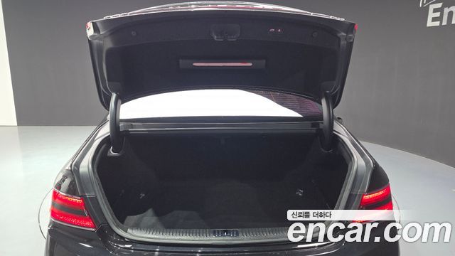 Genesis G90 2019 — photo 20