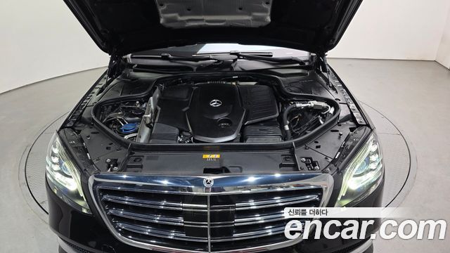 Mercedes-Benz S-Class 2019 — photo 6
