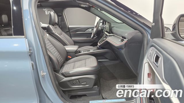 Ford Explorer 2025 — photo 10