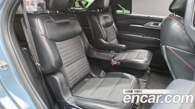 Ford Explorer 2025 — photo 12