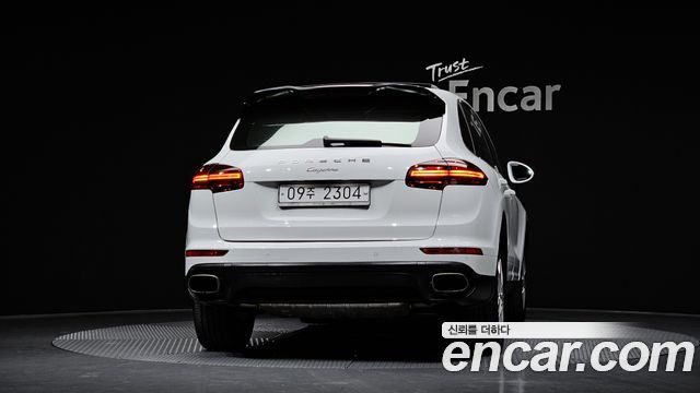 Porsche Cayenne 2016 — photo 4