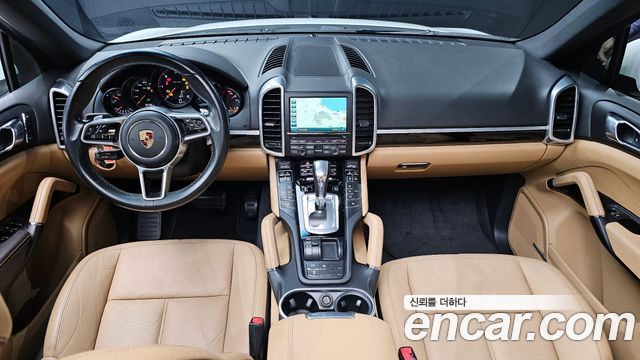 Porsche Cayenne 2016 — photo 7