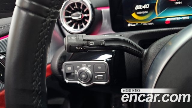 Mercedes-Benz A-Class 2022 — photo 18