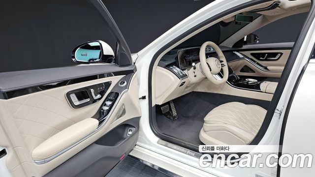 Mercedes-Benz S-Class 2022 — photo 11