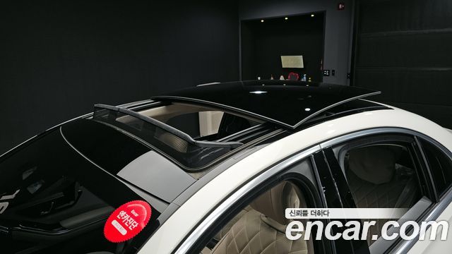 Mercedes-Benz S-Class 2022 — photo 17