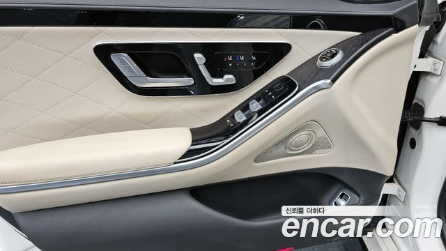 Mercedes-Benz S-Class 2022 — photo 20