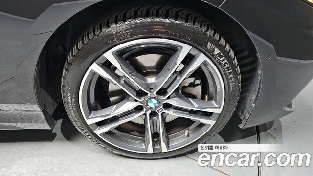 BMW 1-Series 2022 — photo 5