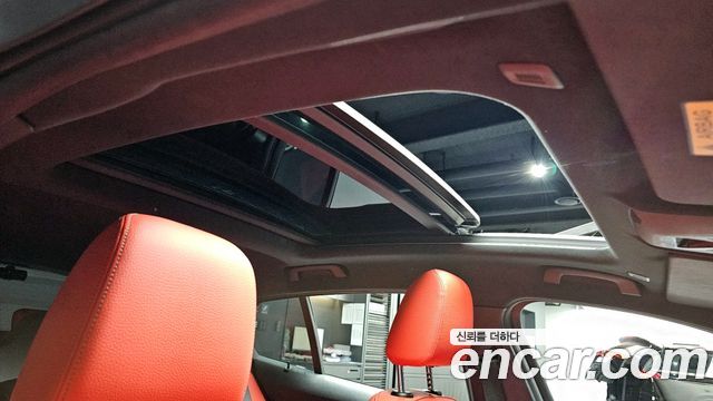 BMW 1-Series 2022 — photo 19