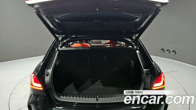 BMW 1-Series 2022 — photo 20
