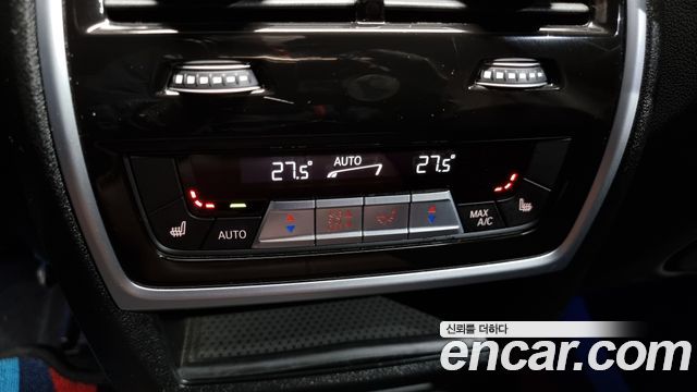 BMW X6 2021 — photo 18
