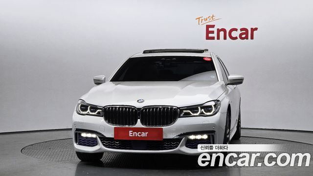 BMW 7-Series 2017 — photo 3
