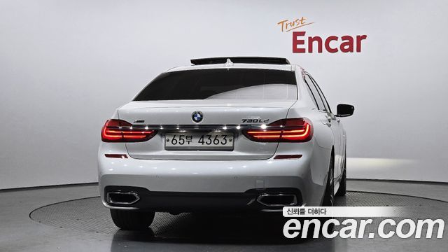 BMW 7-Series 2017 — photo 4