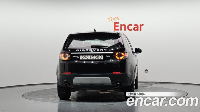 Land Rover Discovery Sport 2018 — photo 4
