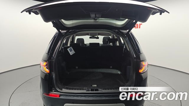 Land Rover Discovery Sport 2018 — photo 20