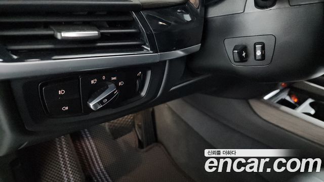 BMW X5 2016 — photo 16