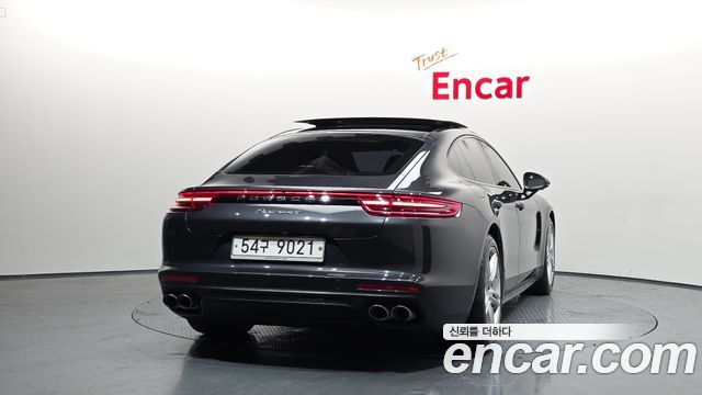 Porsche Panamera 2018 — photo 4